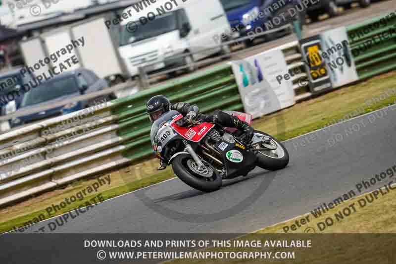 Vintage motorcycle club;eventdigitalimages;mallory park;mallory park trackday photographs;no limits trackdays;peter wileman photography;trackday digital images;trackday photos;vmcc festival 1000 bikes photographs